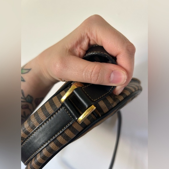 Vintage Fendi Crossbody Bag Striped canvas with leather crossbody strap - Picture 11 of 16
